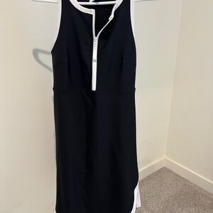 Black and White Sleeveless Dress with Zipper